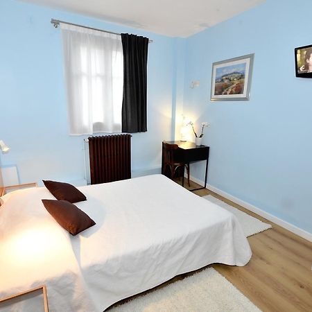 Hotel De L'Ours Coulommiers Zewnętrze zdjęcie