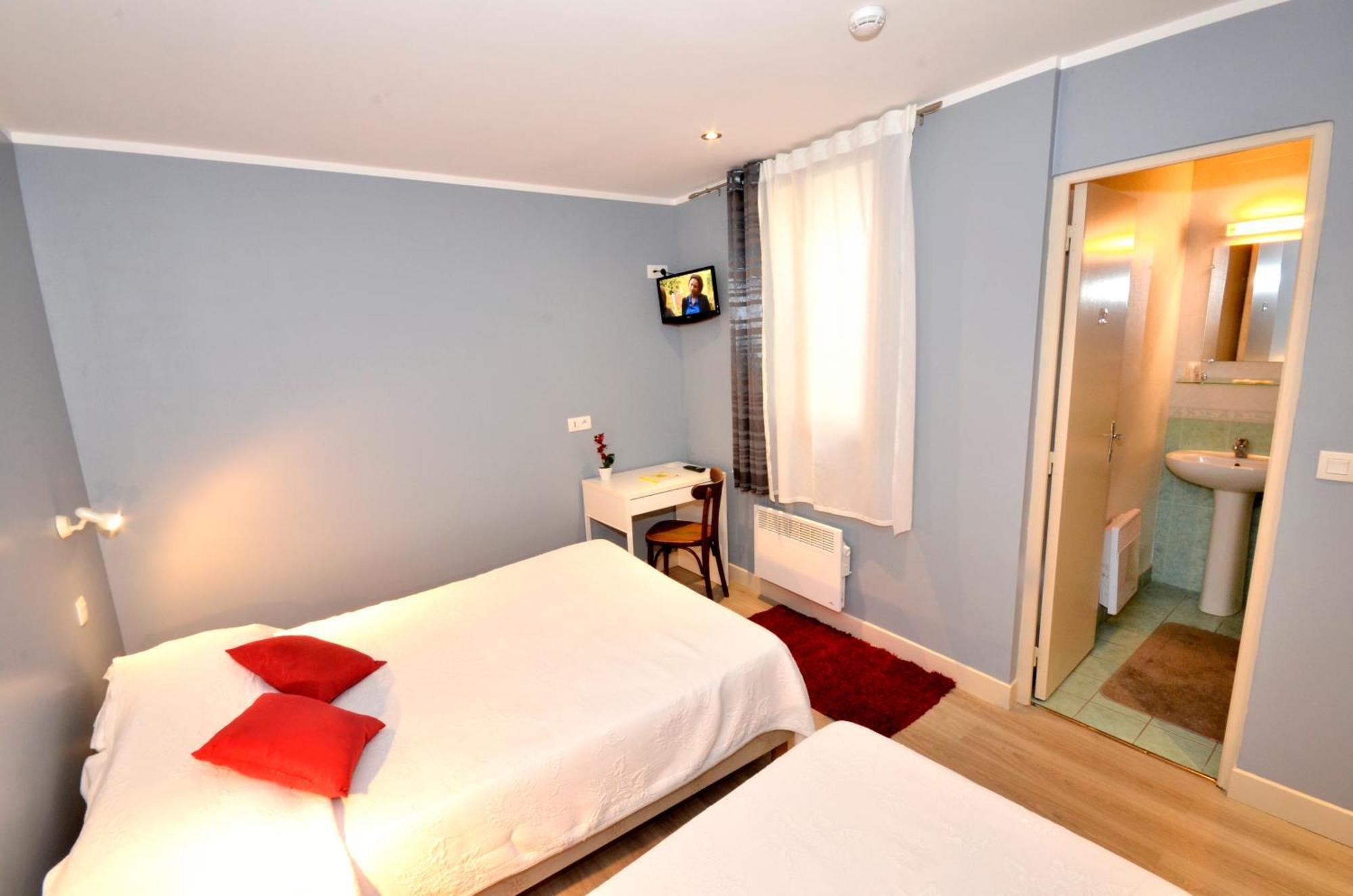 Hotel De L'Ours Coulommiers Zewnętrze zdjęcie
